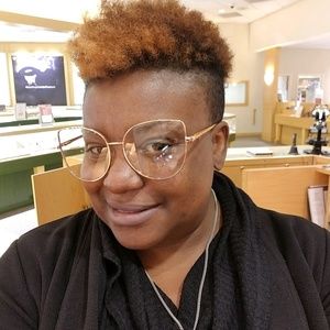 Meet your Posher, Lynette